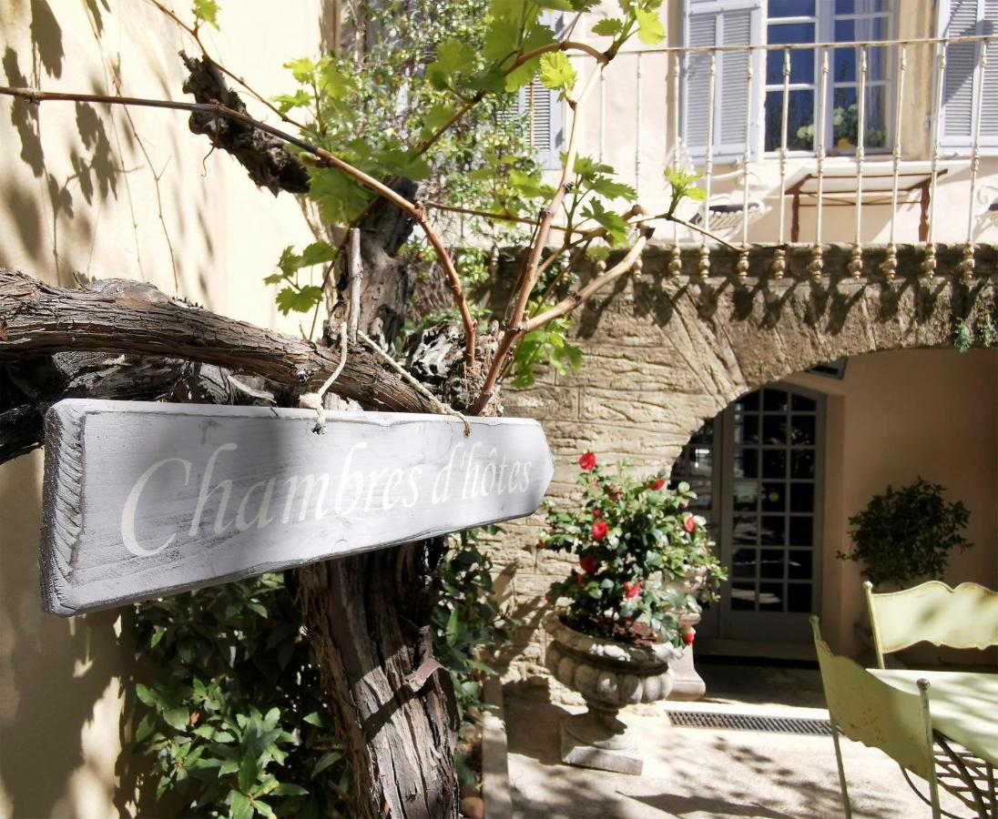 Châteauneuf-de-Gadagne Le Petit Chateau المظهر الخارجي الصورة