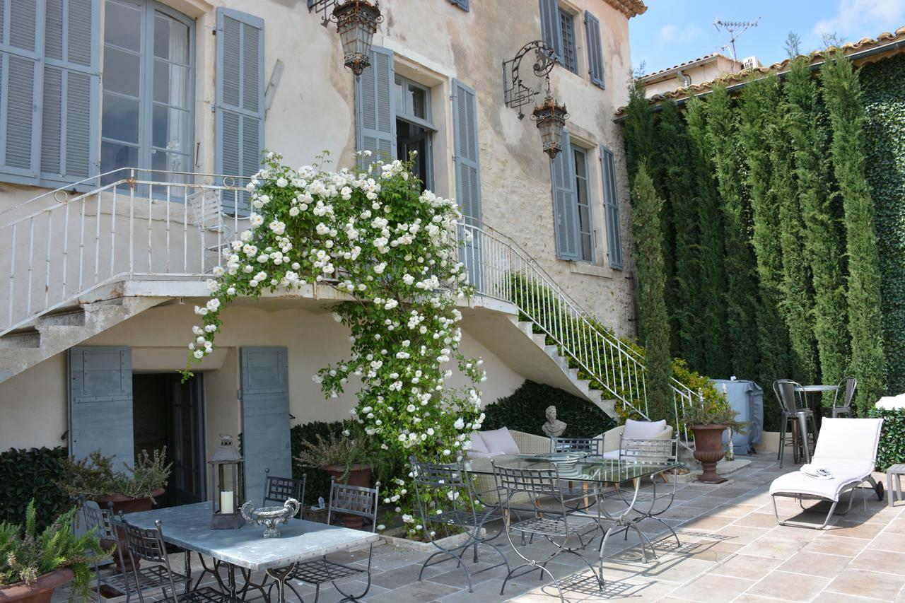 Châteauneuf-de-Gadagne Le Petit Chateau المظهر الخارجي الصورة